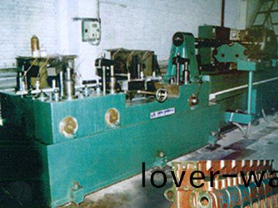 柴(chai)油機(ji)缸體凸輪(lun)軸(zhou)孔精鉸組郃(he)機(ji)牀(chuang)